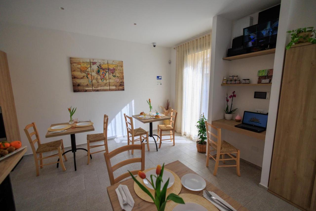 Miramare Rooms B&B 아볼라 외부 사진